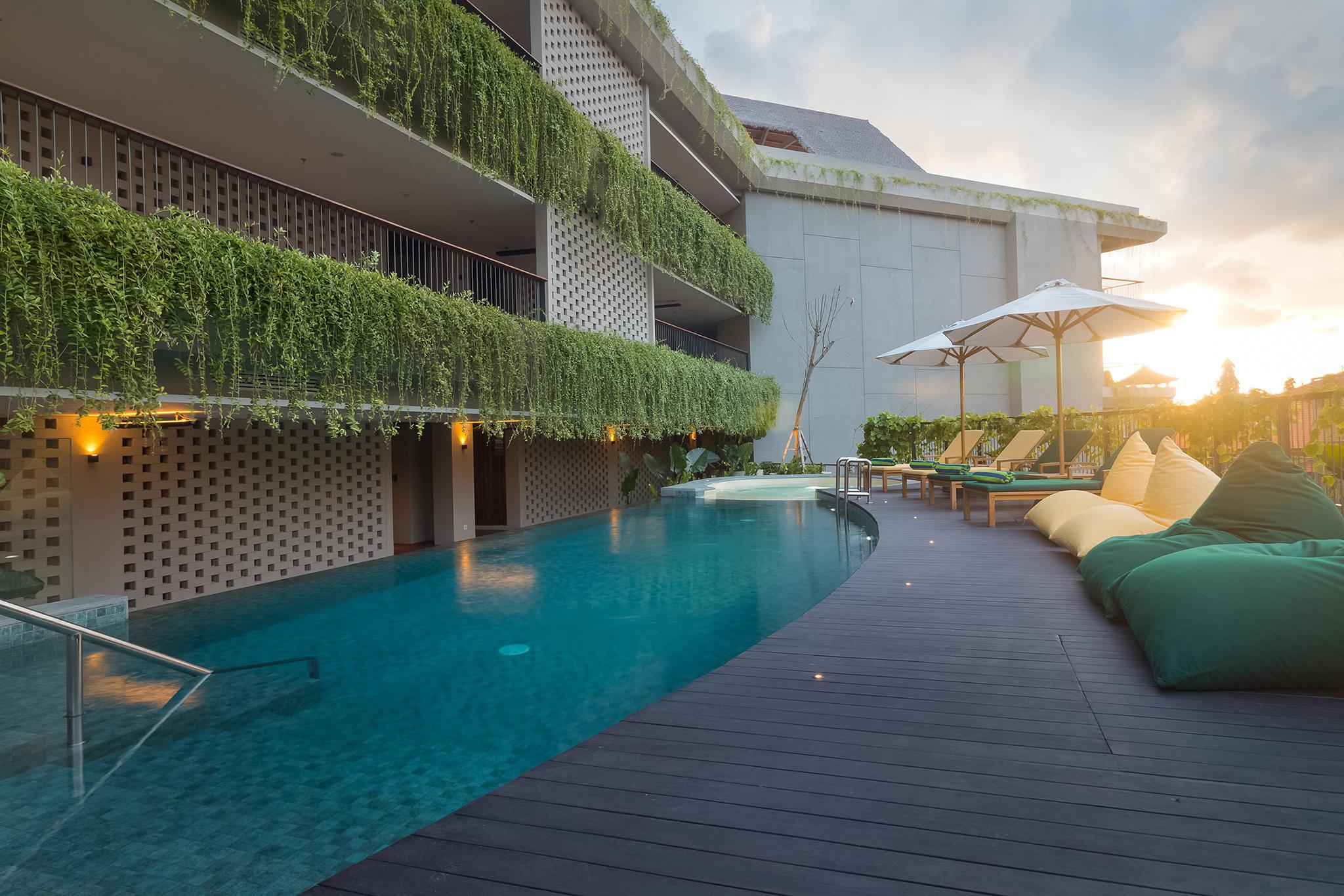 Beachwalk Residence Kuta Lombok Exteriör bild