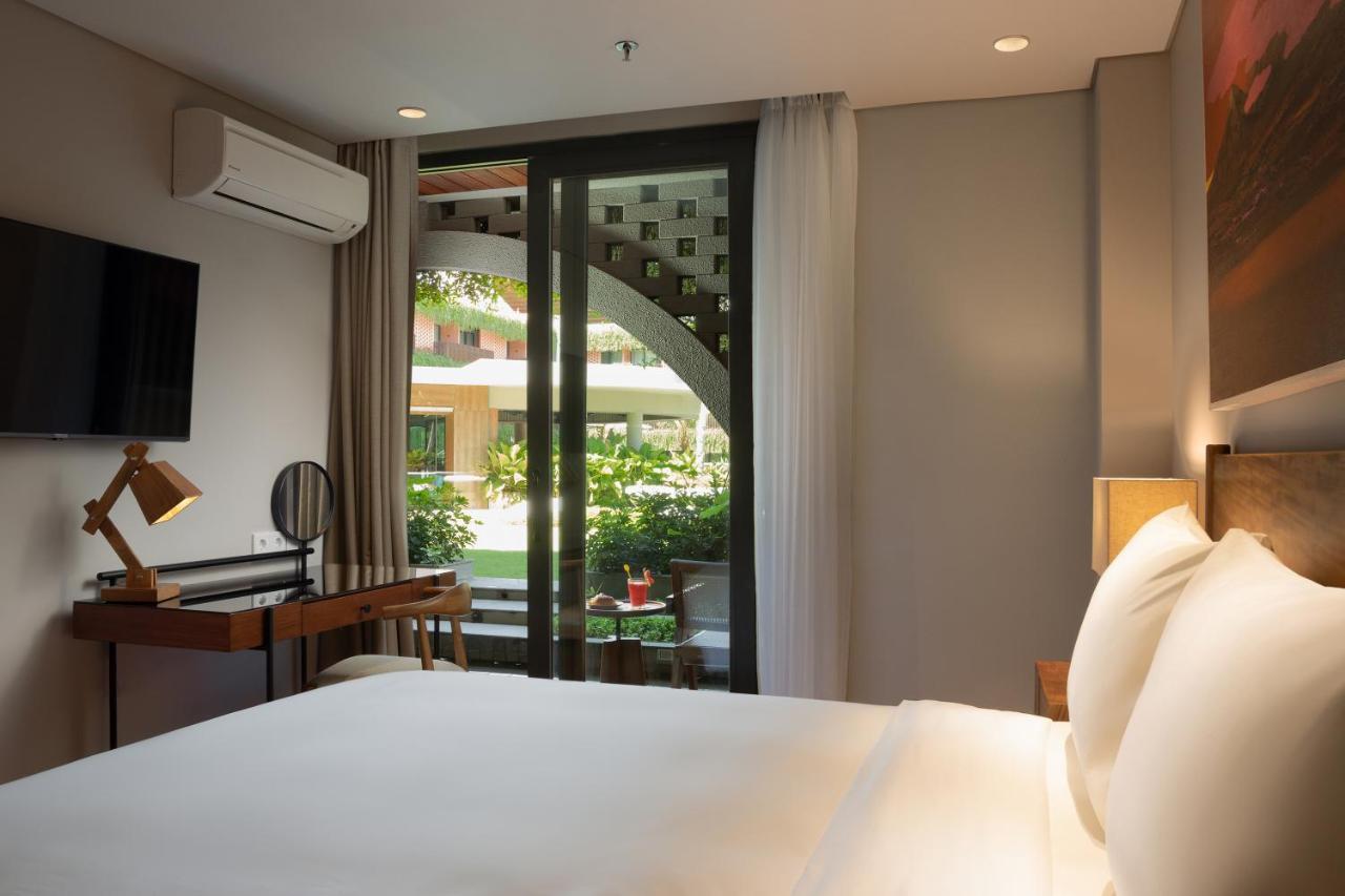 Beachwalk Residence Kuta Lombok Exteriör bild